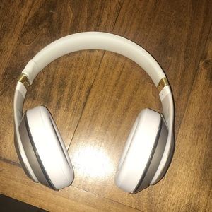 Beats Studio 3 Wireless Headphones